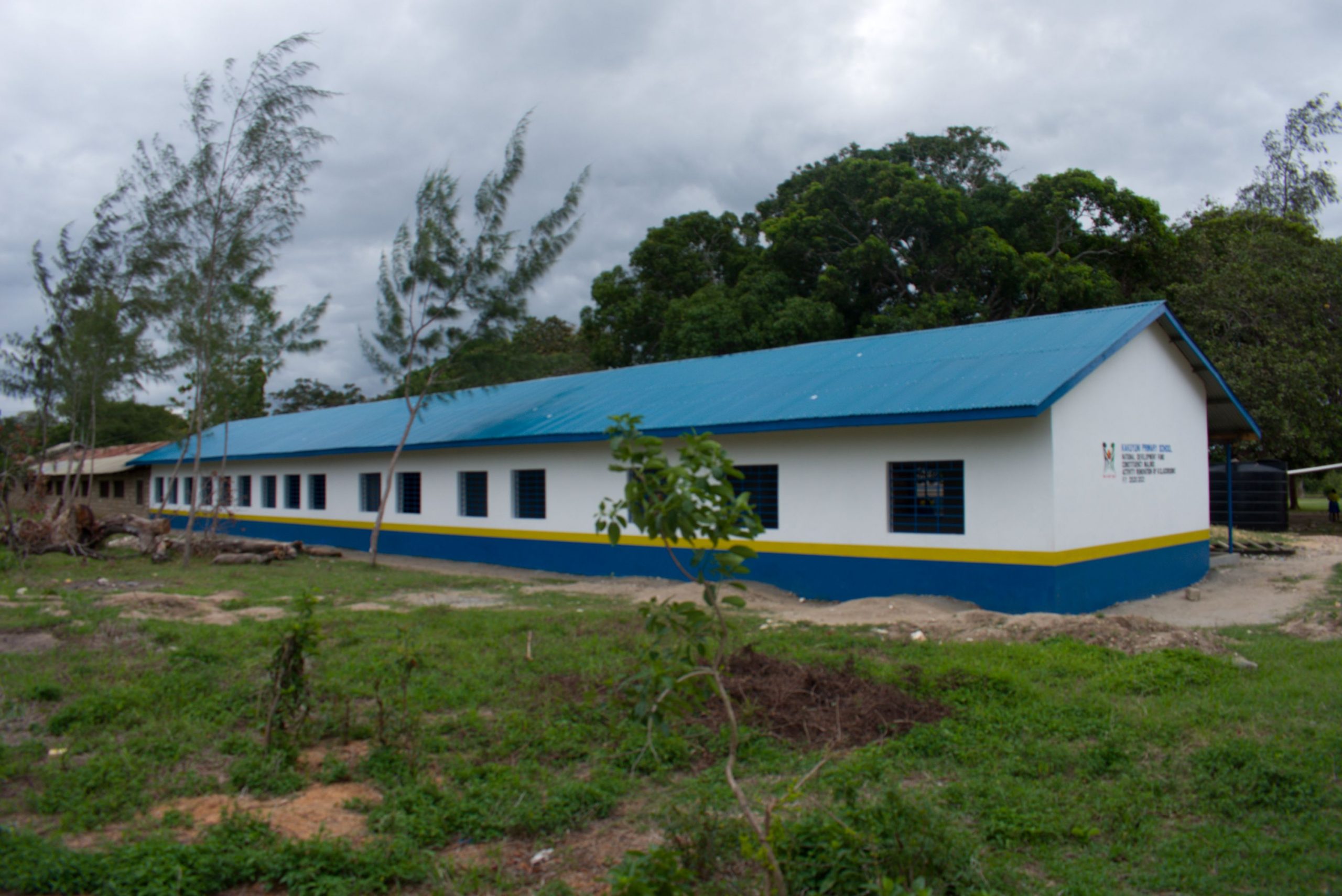 https://malindi.ngcdf.go.ke/wp-content/uploads/2021/09/kakuyuni-primary-school-Renovation-of-7-no-classrooms-scaled.jpg